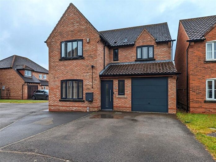 4 Bedroom Detached House For Sale In Manor House Drive, North Muskham, Newark, NG23