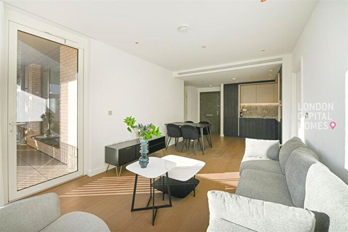 2 Bedroom Apartment To Rent In Phoenix Court, Gasholder Place, London, SE11