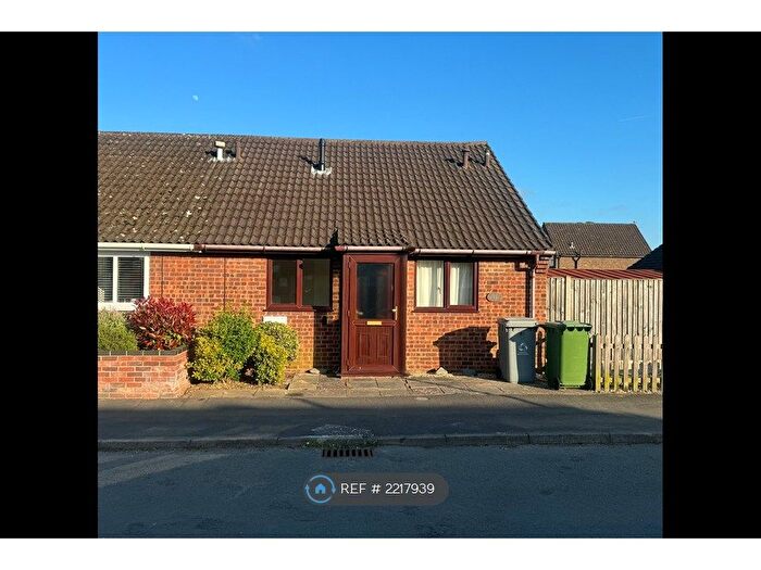 2 Bedroom Bungalow To Rent In Nursery Close, Norwich, NR6