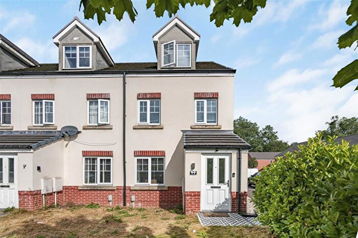 3 Bedroom Semi-Detached House For Sale In Bowden Green Drive, Leigh, Manchester, WN7