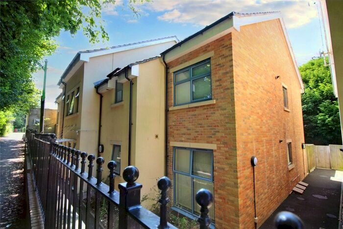 2 Bedroom Flat To Rent In Annabel Court, Dene Road, Andover, SP10