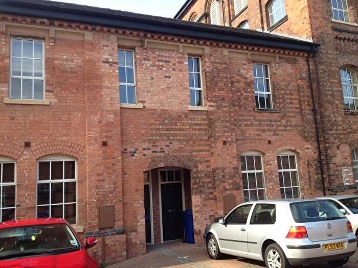2 Bedroom Mews To Rent In Tiger Court, Burton-on-Trent, DE14