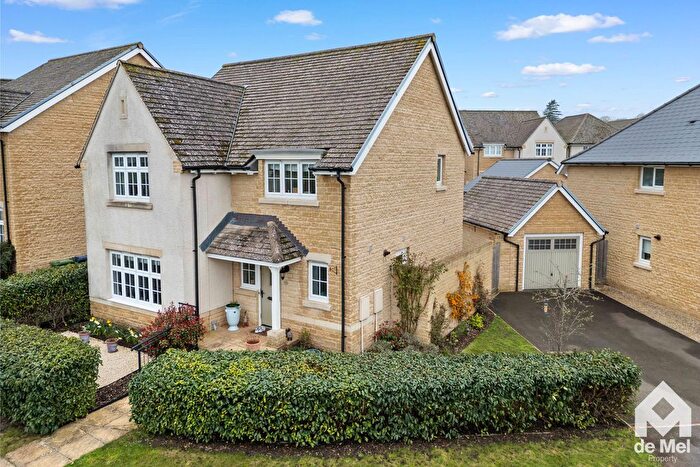 4 Bedroom Detached House For Sale In Oldhill Grove, Winchcombe, GL54