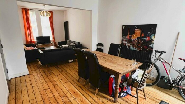 8 Bedroom Terraced House To Rent In &# Pppw, Rippingham Road, Withington, M20