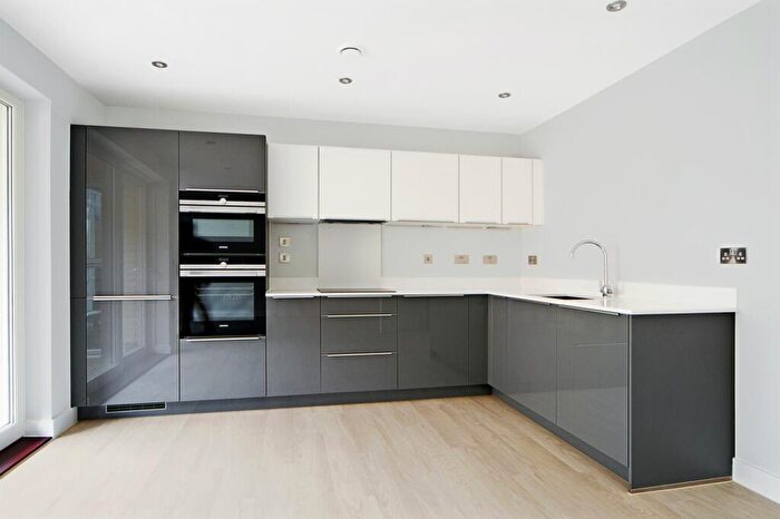 2 Bedroom Flat For Sale In Great Northern Road, Cambridge, CB1