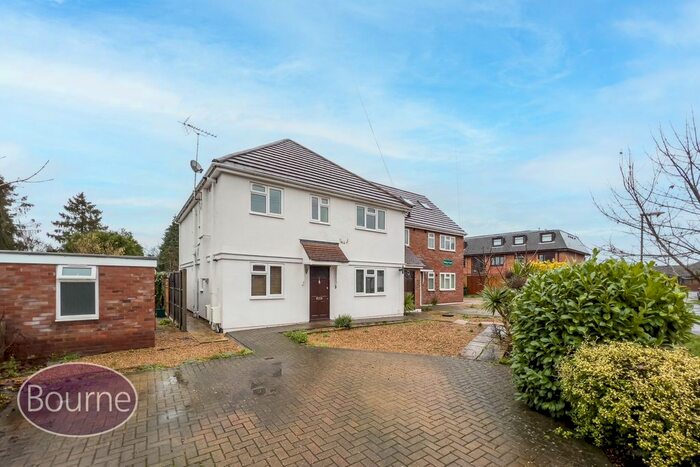 2 Bedroom Flat To Rent In Wolsey Road, Sunbury-On-Thames, Middlesex, TW16