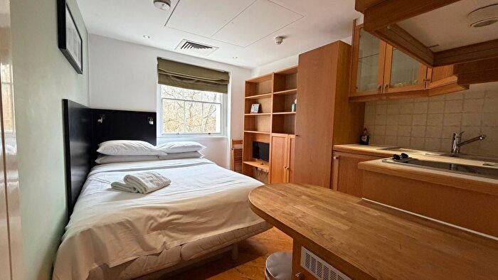 Studio To Rent In Cartwright Gardens, London, WC1H