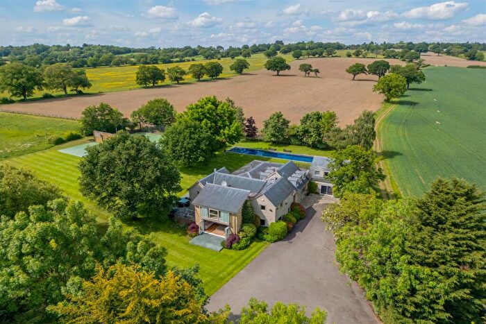 5 Bedroom Detached House For Sale In Burtonhole Lane, NW7