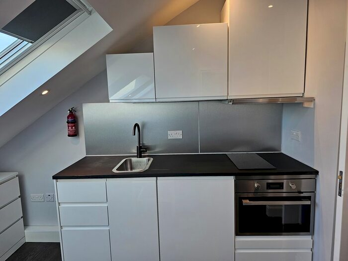 1 Bedroom Flat To Rent In Ranelagh Road, London, NW10