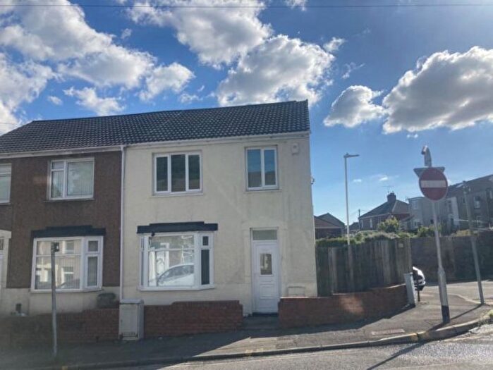 3 Bedroom End Of Terrace House To Rent In Morfydd Street, Morriston, SA6