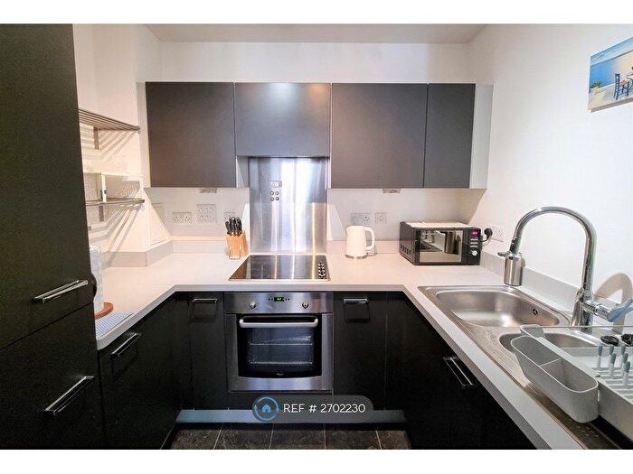 1 Bedroom Flat To Rent In Nelson Walk, London, E3