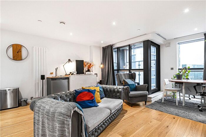 1 Bedroom Flat To Rent In Newington Causeway, London, SE1