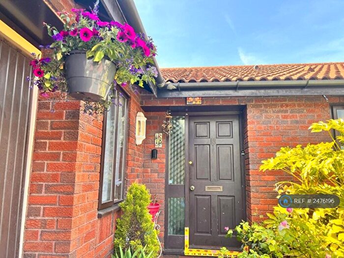 3 Bedroom Bungalow To Rent In Milton Keynes, Milton Keynes, MK8