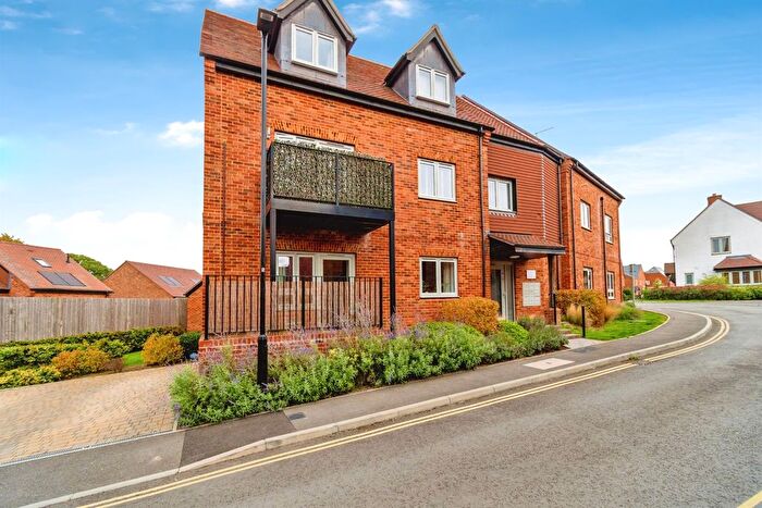 2 Bedroom Flat For Sale In Samuel Jarvis Avenue, Fair Oak, Eastleigh, SO50