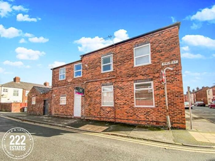 1 Bedroom Flat To Rent In Forster Street Flat, Orford, WA2