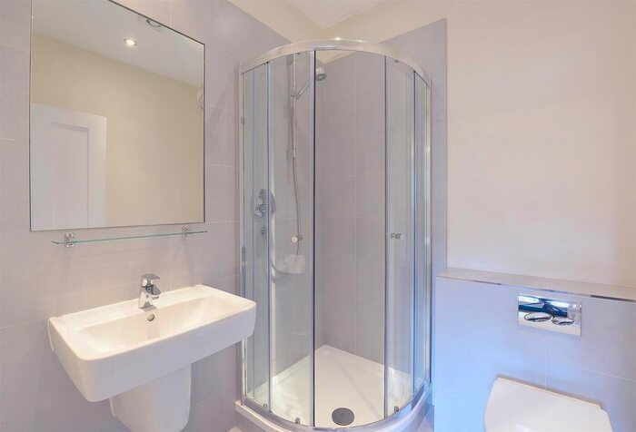 1 Bedroom Flat To Rent In King Street, London W6