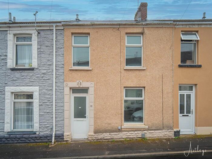 2 Bedroom Terraced House For Sale In Helens Road, Penrhiwtyn, SA11