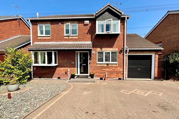 4 Bedroom Detached House For Sale In Meadow Gate Avenue, Sothall, Sheffield, S20