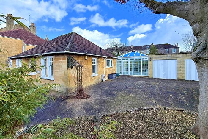 3 Bedroom Detached House To Rent In First Avenue, Bath, BA2