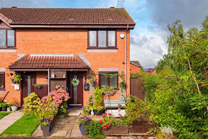 2 Bedroom End Of Terrace House For Sale In The Chimes, Kirkham, Preston, PR4