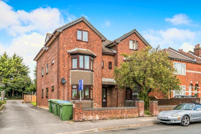 1 Bedroom Flat To Rent In Hamilton Court, Richmond Road, Southampton SO15