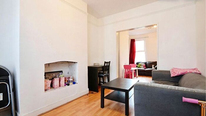 4 Bedroom Terraced House To Rent In Whippendell Road, Watford, Hertfordshire, WD18