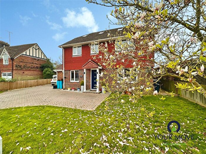 5 Bedroom Detached House For Sale In Lower Road, Woodchurch, Ashford, Kent, TN26