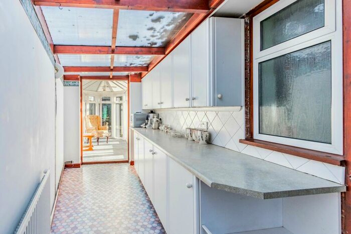 2 Bedroom Detached Bungalow For Sale In Weston Rise, Caister-On-Sea, NR30