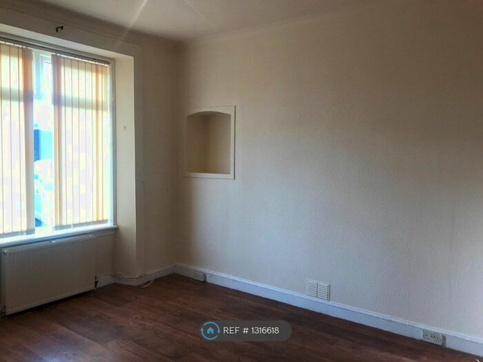 1 Bedroom Flat To Rent In Wilson Street, Alexandria G83