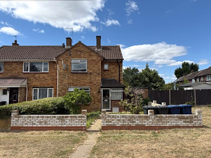 2 Bedroom End Of Terrace House For Sale In Ripon Close, Northolt, UB5