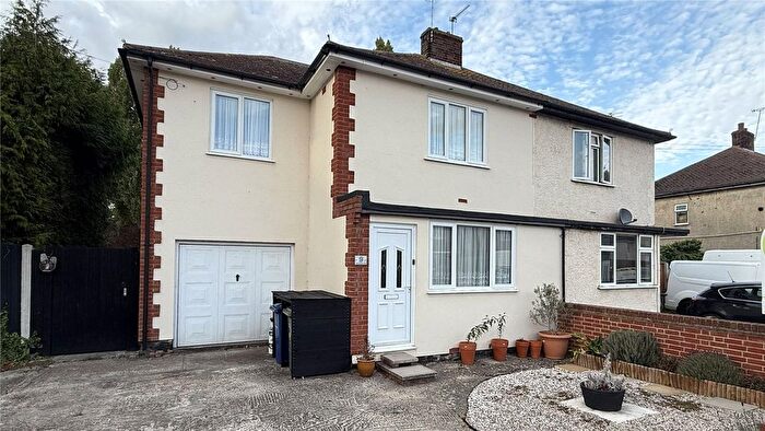 3 Bedroom Semi-Detached House For Sale In Gloucester Avenue, East Tilbury, Essex, RM18