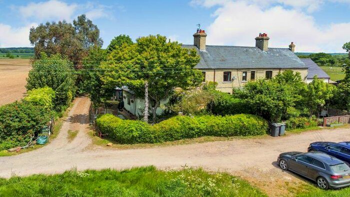 3 Bedroom Cottage For Sale In West Sunderland Farm Cottage, SG18