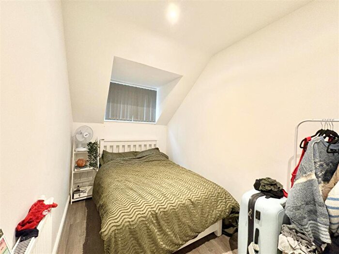 1 Bedroom Apartment To Rent In Derby Road, Nottingham, NG7