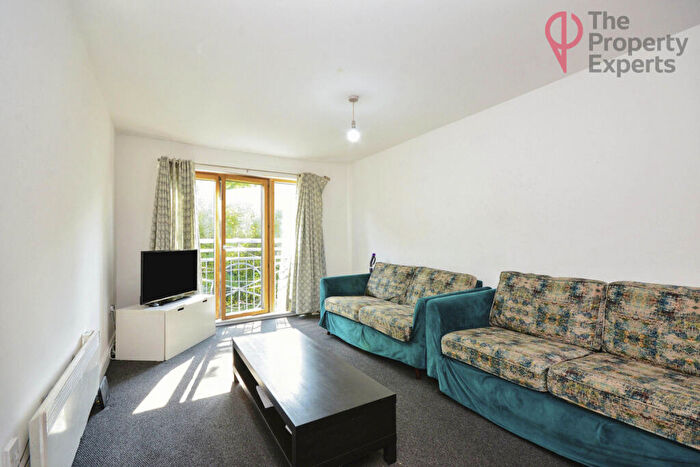 2 Bedroom Apartment For Sale In Sovereign Place, Harrow, HA1