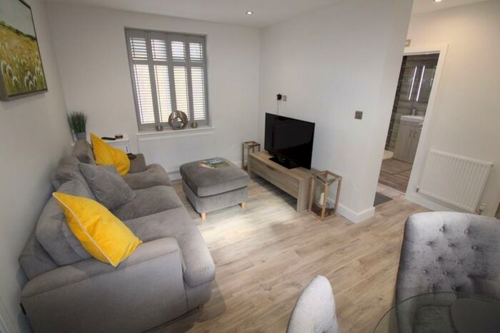 1 Bedroom Apartment To Rent In Dunstall Road, Barton Under Needwood, Burton Upon Trent, Staffordshire, DE13