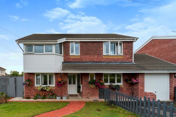 4 Bedroom House To Rent In St. Illtyds Road, Bridgend, CF31