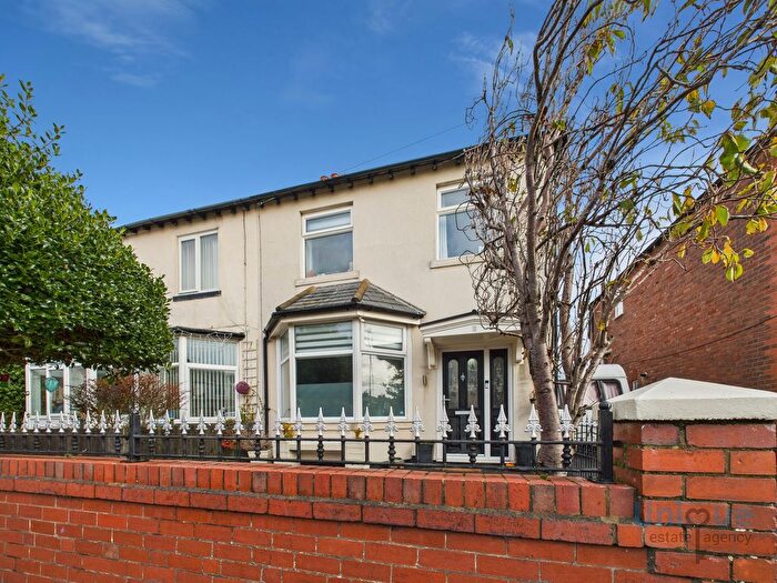 3 Bedroom Semi-detached House For Sale In Dalton Street, Lytham St. Annes, FY8