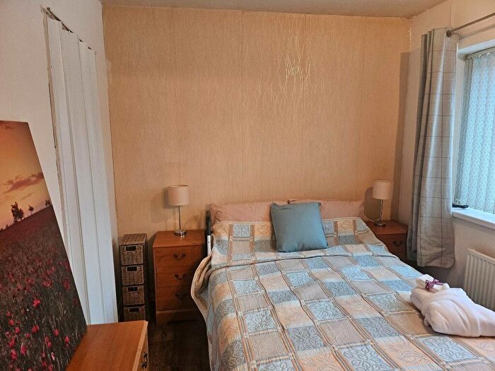 3 Bedroom End Of Terrace House For Sale In Lenham Walk, Manchester, M22