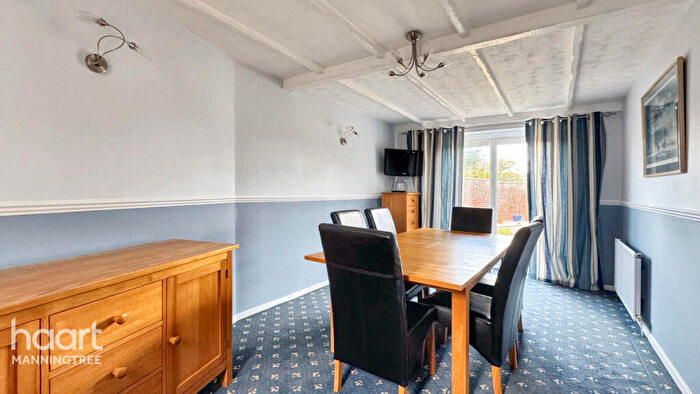 5 Bedroom Detached House For Sale In Merriam Close, Brantham, Manningtree, Essex, CO11