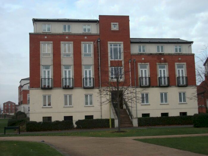 2 Bedroom Flat To Rent In Mosquito Way, Hatfield, AL10