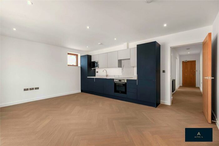 1 Bedroom Apartment To Rent In Lea Bridge Road, London, E17