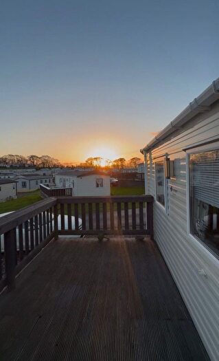 3 Bedroom Park Home For Sale In Holms Farm Road, Dalrymple, Ayr, KA6