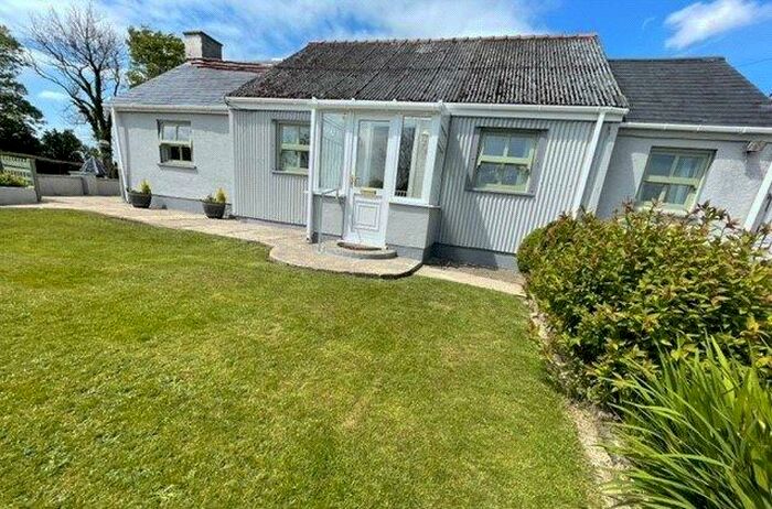 4 Bedroom Bungalow For Sale In Mynachlogddu, Clynderwen, Sir Benfro, SA66