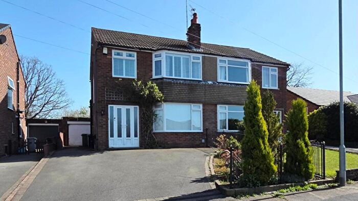 3 Bedroom Semi-Detached House For Sale In Westbury Drive, Macclesfield, SK11