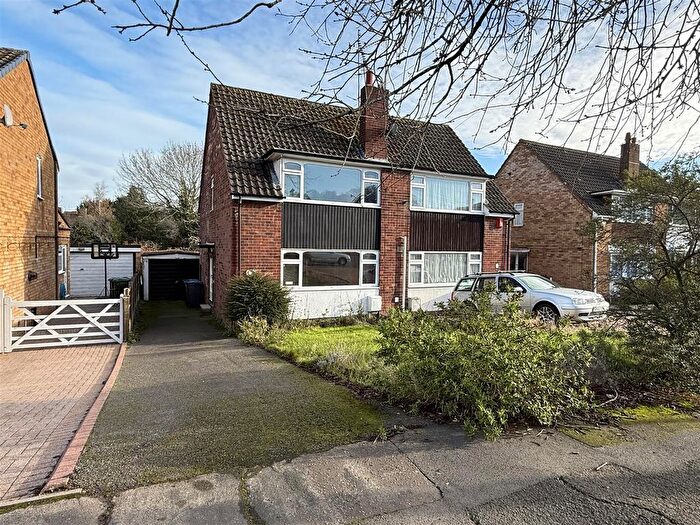 3 Bedroom Semi Detached House For Sale In Epsom Road, Bilton, Rugby, CV22