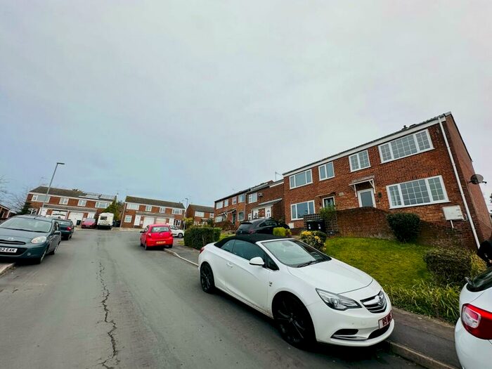 3 Bedroom House To Rent In Coventry Close, Corfe Mullen, Wimborne, BH21