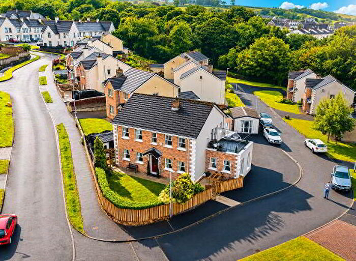 5 Bedroom Detached House With Garages For Sale In Briar Hill, L'Derry, BT47