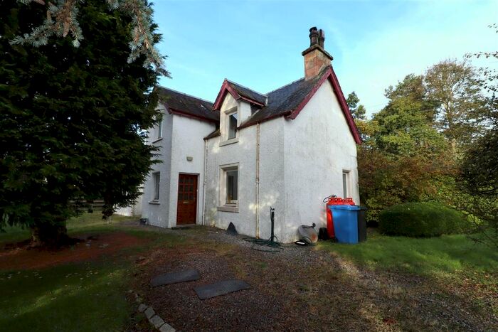 3 Bedroom Detached House For Sale In Hillview, Blairninich, Strathpeffer, IV14