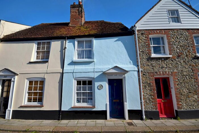 2 Bedroom Terraced House To Rent In North Walls, Chichester PO19