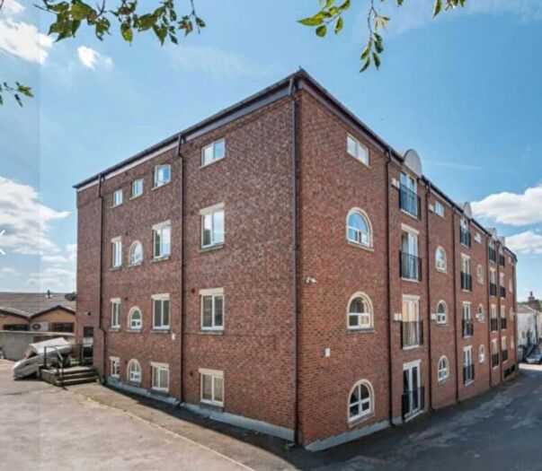 2 Bedroom Flat For Sale In Back Lane, Heckmondwike, WF16